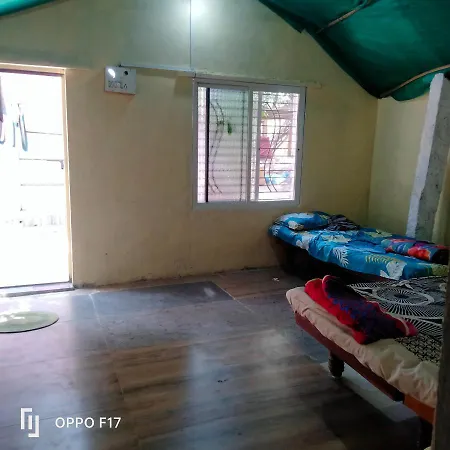 Goldengarden Cottages Hampi Room photo